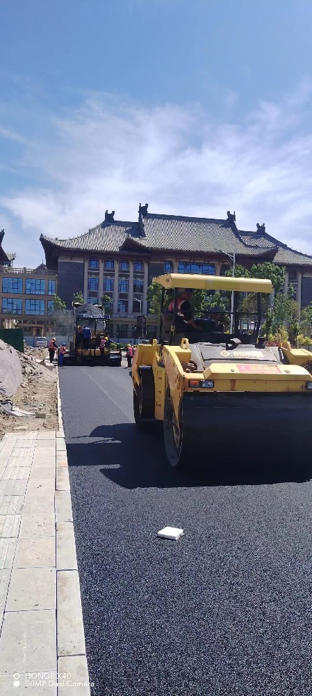 新乡沥青路面摊铺