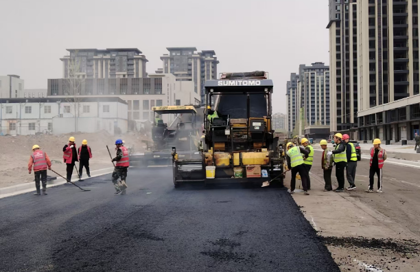 郑州沥青路面施工专家之师，开启城市交通新时代
