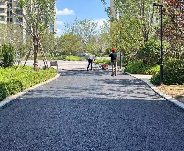 郑州沥青路面施工厂家用科技赋能，让沥青路面更“聪明”