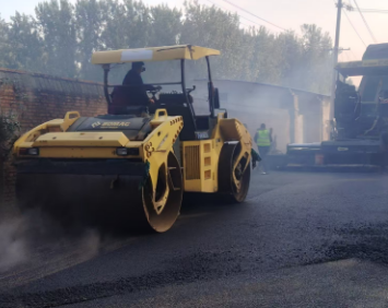 郑州沥青路面施工排水“导流术”