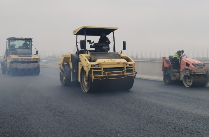 郑州城市道路沥青路面施工技术要点与交通组织方案